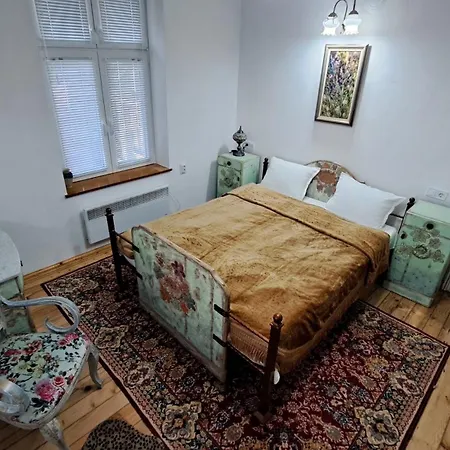 Apartman Modern & Old