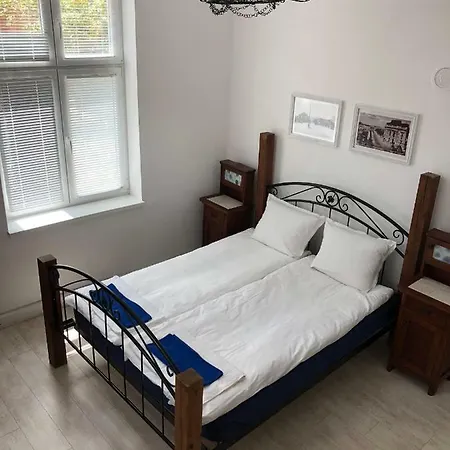 Modern & Old Szófia