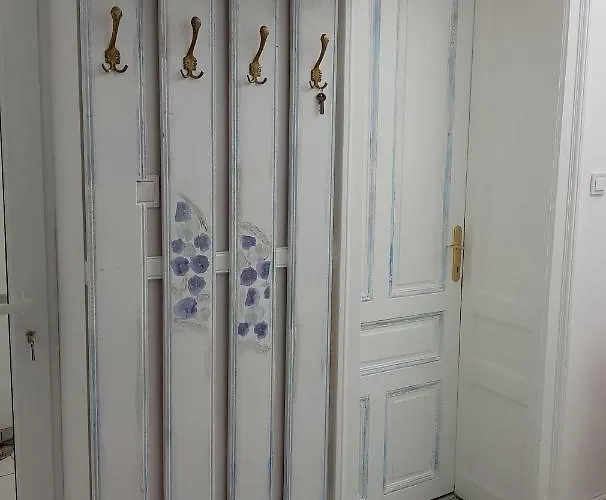 Modern & Old Apartamento