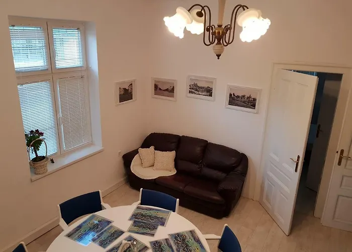 Modern & Old Apartamento *